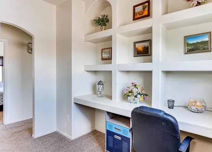 Ferienhaus Spacious Vacation Rental: Incredible Views!